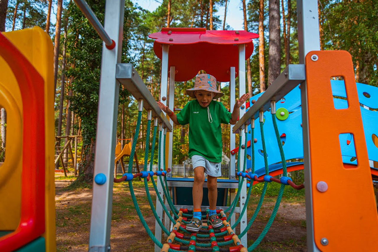 wakacje z dziecmi i psem na Mazurach